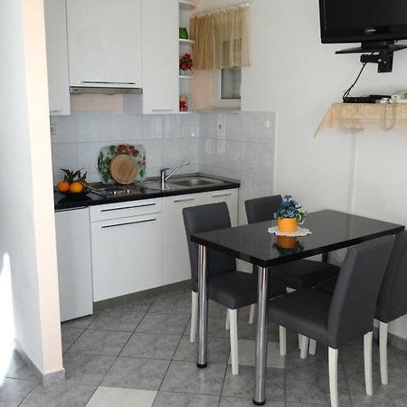 D&N Urlicic Apartamento Omiš Exterior foto