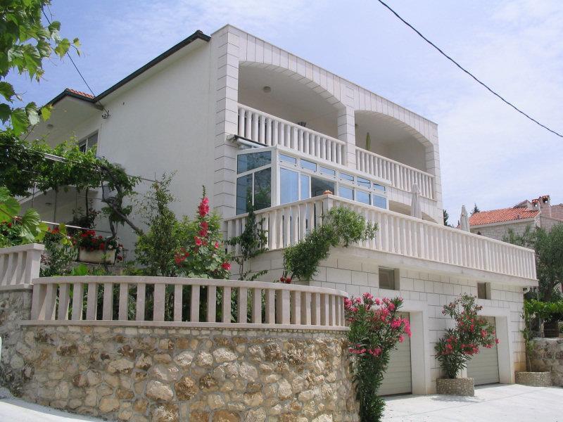 D&N Urlicic Apartamento Omiš Exterior foto