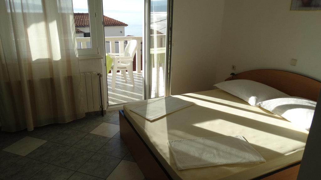 D&N Urlicic Apartamento Omiš Exterior foto